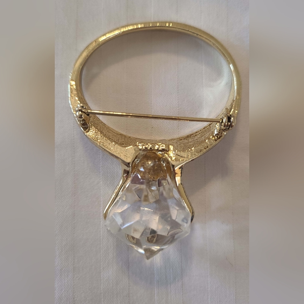 Brooch - Picture 2 of 4